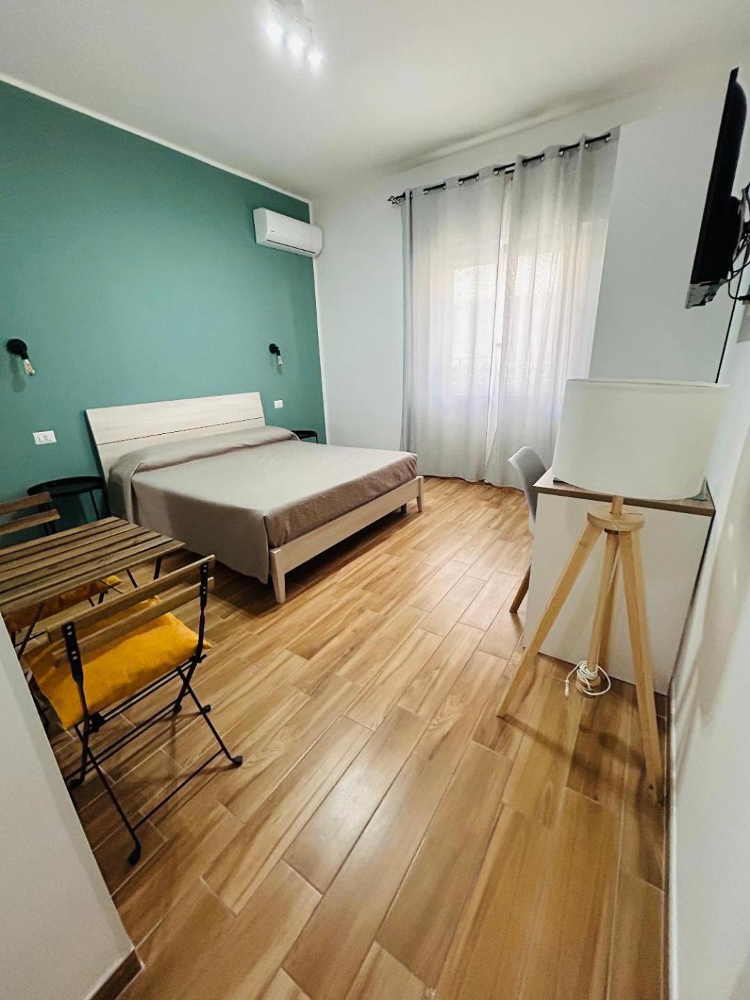 La Maison Derriere 特罗佩阿 外观 照片