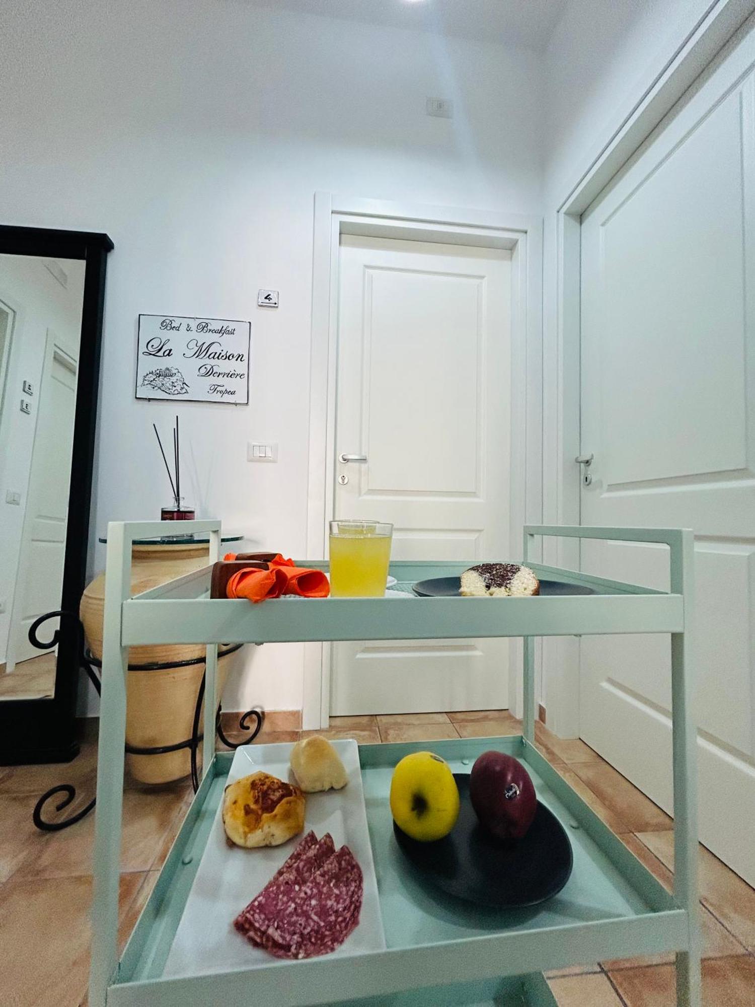 La Maison Derriere 特罗佩阿 外观 照片